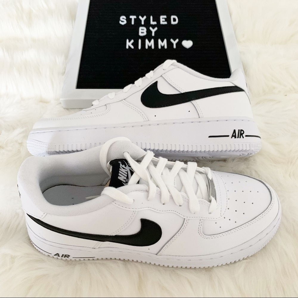 πΈ NIKE AIR FORCE 1 Sneakers Shoes AF1 White Black - Picture 10 of 12